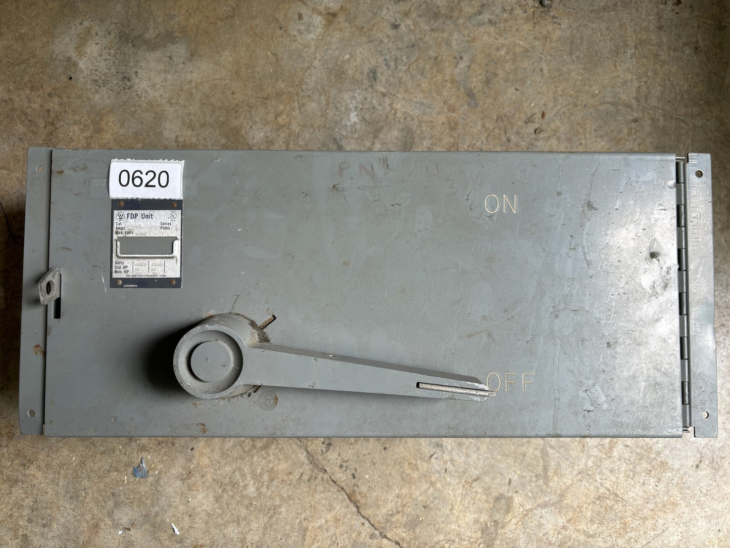 Westinghouse FDPS364R Fusible Panel Mount Switch 200 Amp 3 Pole 600 Vac0