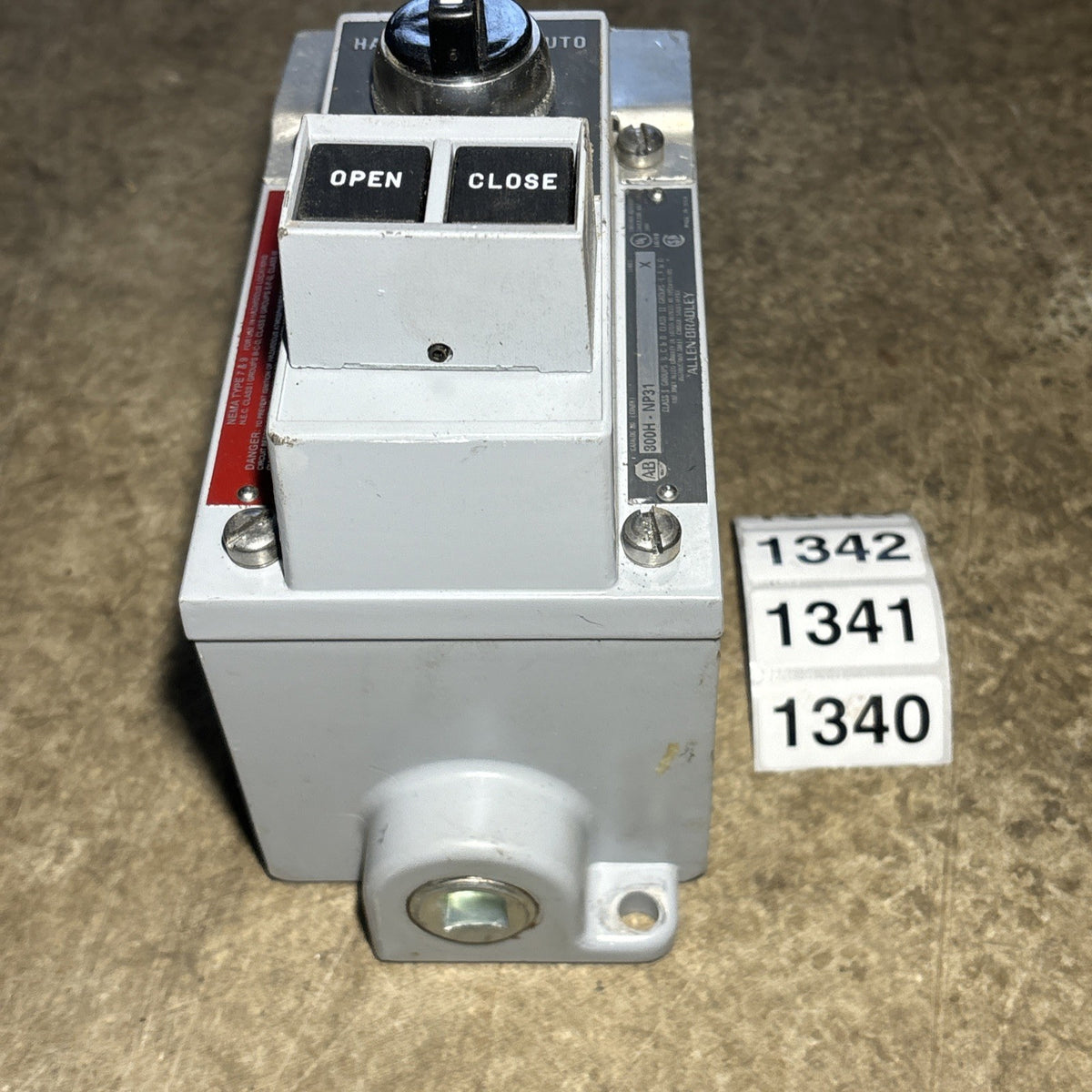 AllenBradley Cat 800H NP31, Bulletin 80, 800h DPH22AAXX57 Control Switch Station2