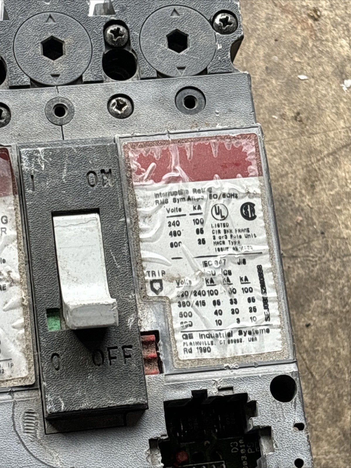General Electric SELA36AT0100 Circuit Breaker 100A 3P 600V 3 pole 100 Amp TESTED3