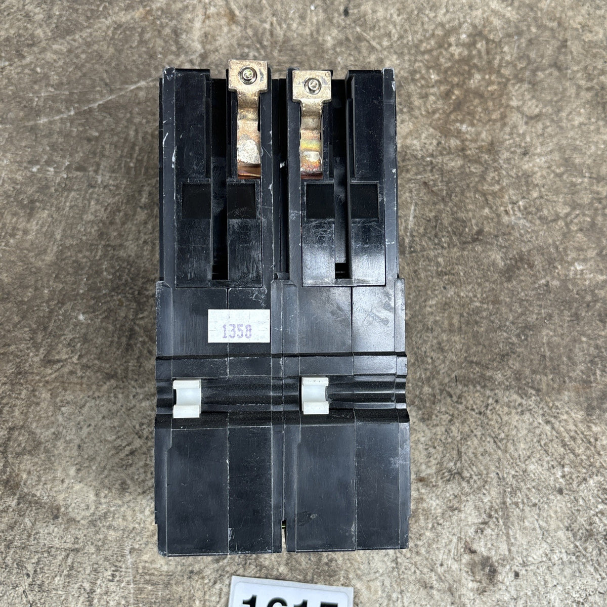 Square D QOB2150VH Circuit Breaker 150 Amp 2 Pole4