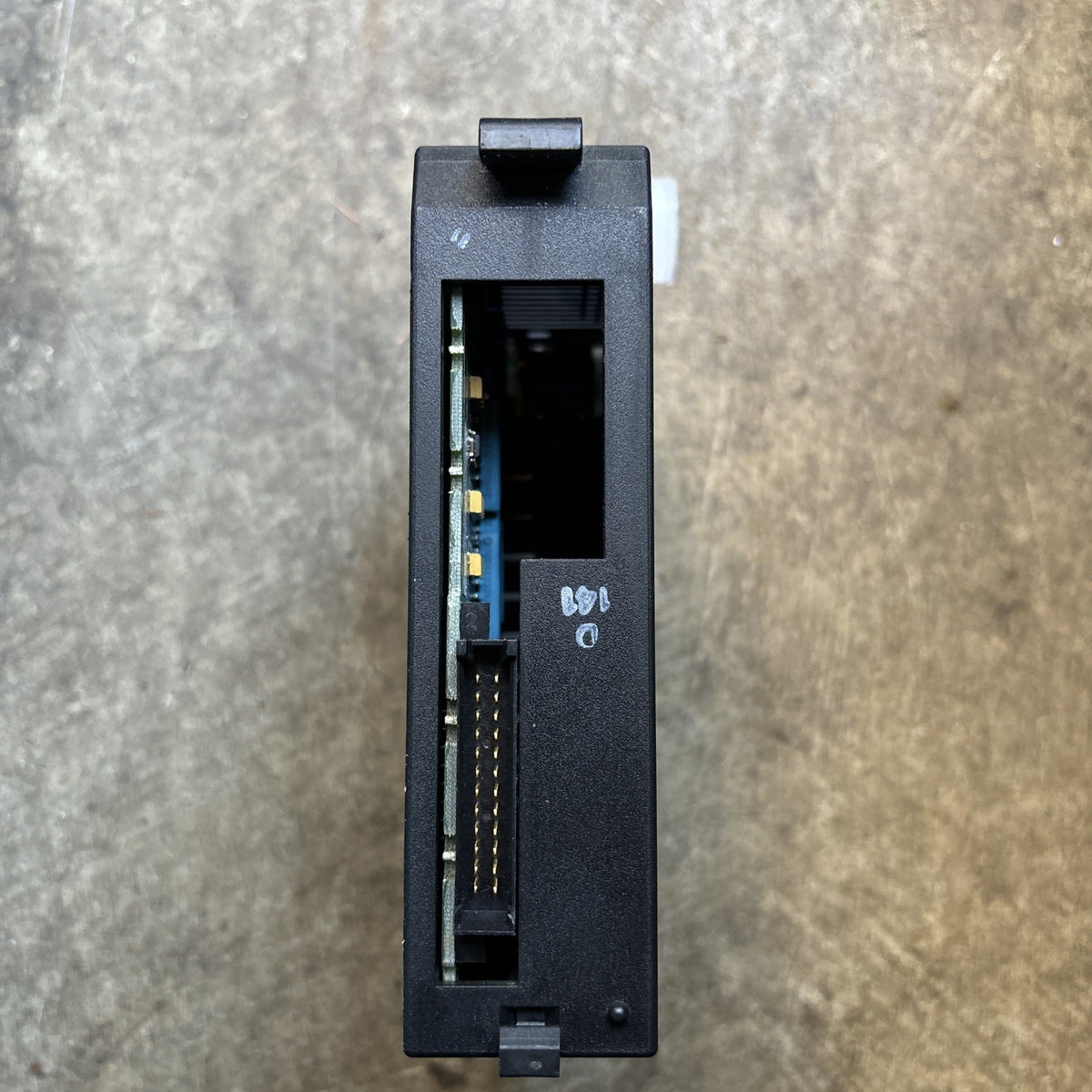 GE Fanuc Series 90 30 IC693MDL241D 24VAC/VDC 16PT Input Module USED IC693MDL2413