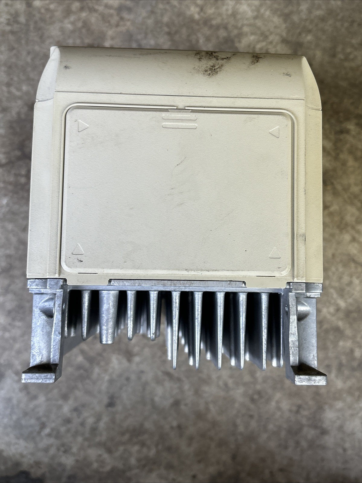 YASKAWA ELECTRIC CIMR F7U40P7 Drive7