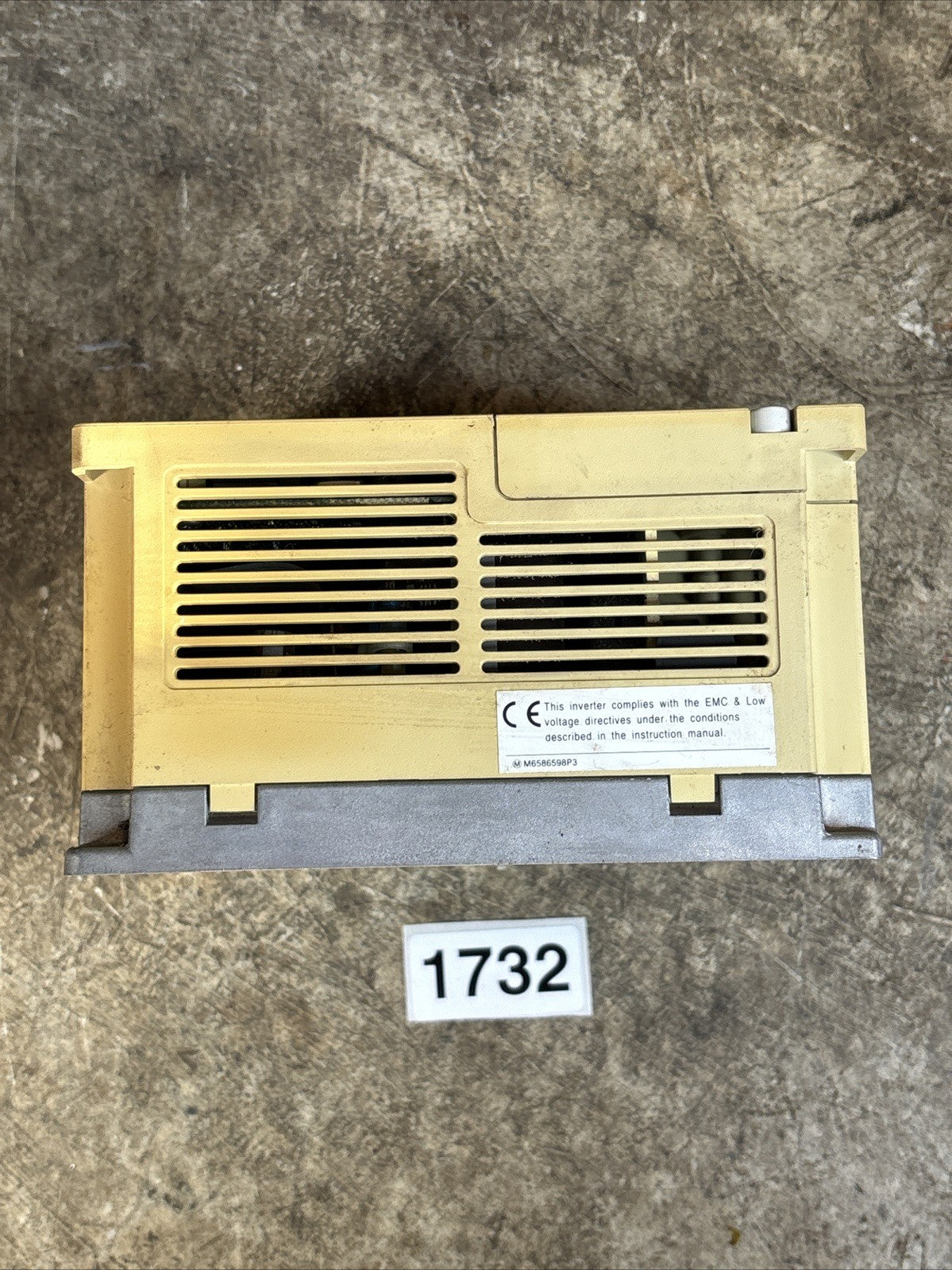 Toshiba VFS7 2004UP Transistor Invertor 3 Phase 3 Amp 200 230 Volts Works Read5