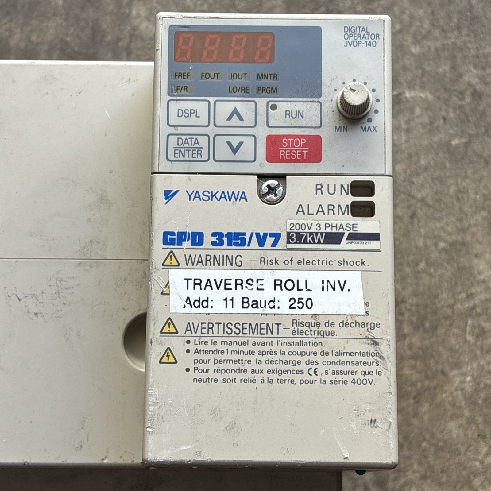 Yaskawa CIMR V7AM23P7 VS Drive GPD 315/V7 200 230V 50 60Hz1