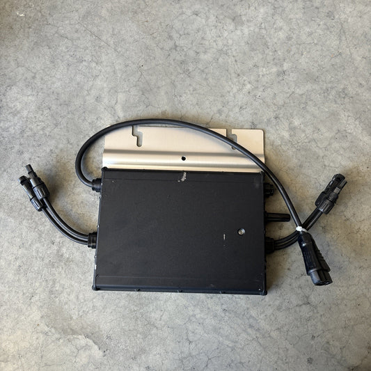 Hoymiles HM 700NT Microinverter 2 in 1 for 2 Panels0