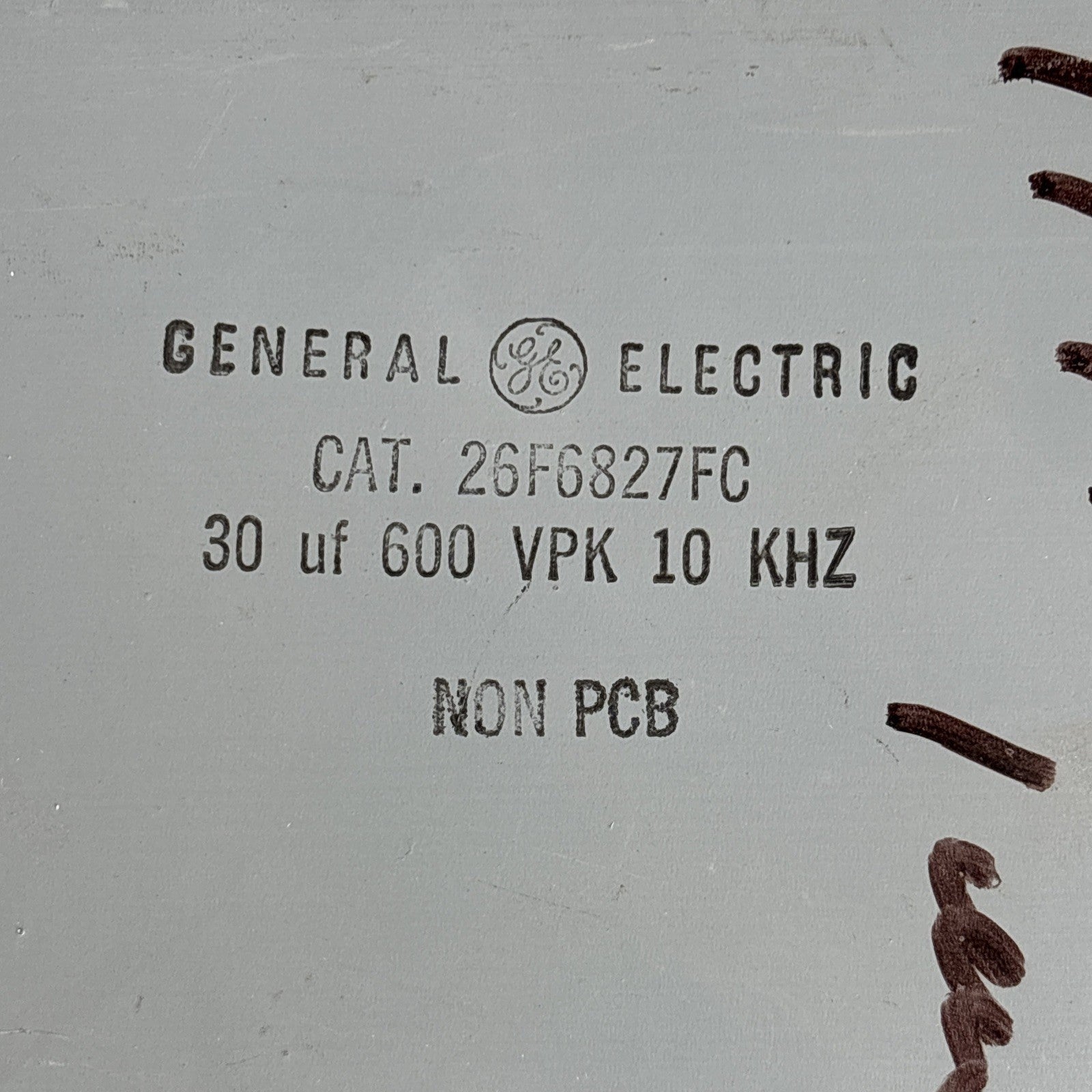 GE CAPACITOR  26F6827FC    30uf   600 VPK  10 KHZ   NON PCB   LOC BB1