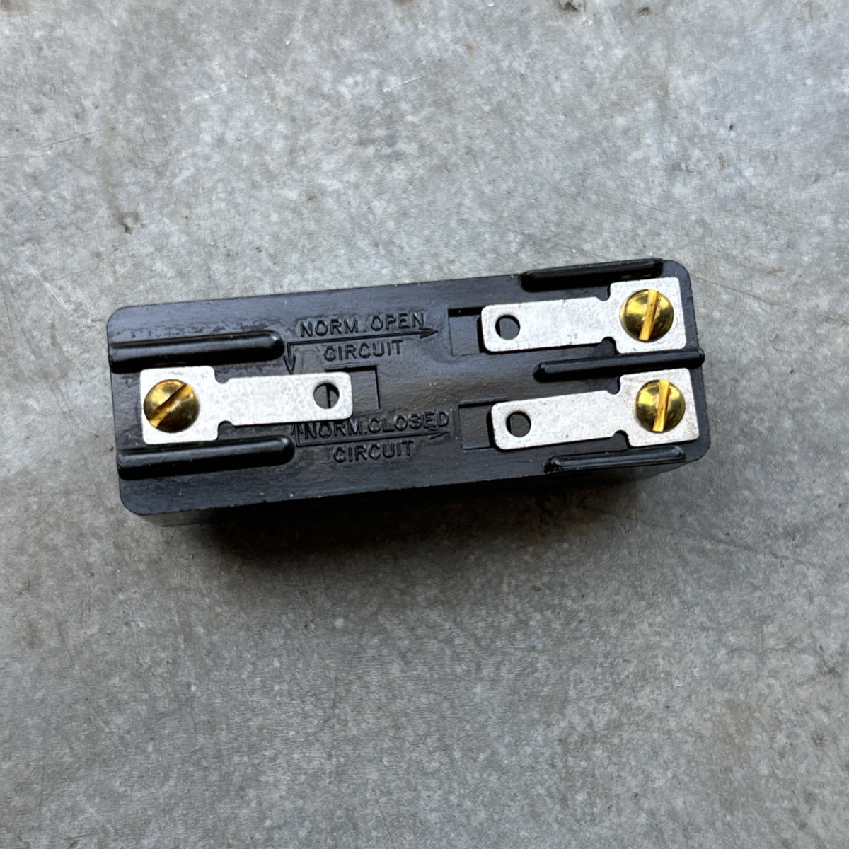 LOT OF 42 HONEYWELL BZ 2G A2 MICROSWITCH NEW3