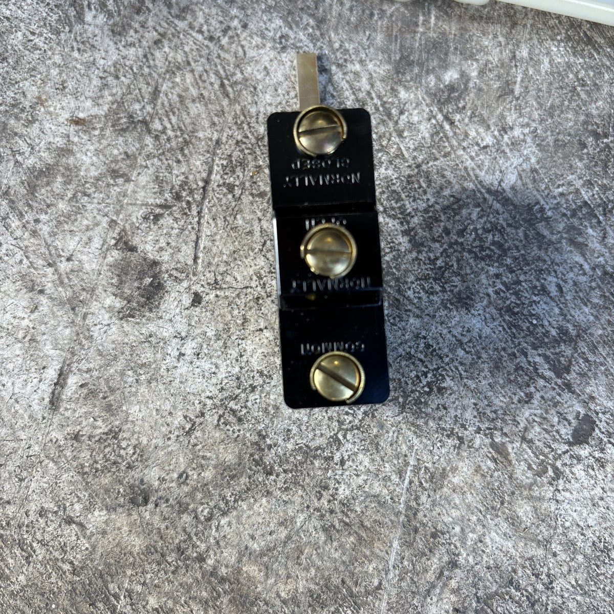 NEW BOX OF 10 HONEYWELL BE 2RV A2 MICRO LIMIT SWITCH PILOT DUTY 25A 125/250/480V4