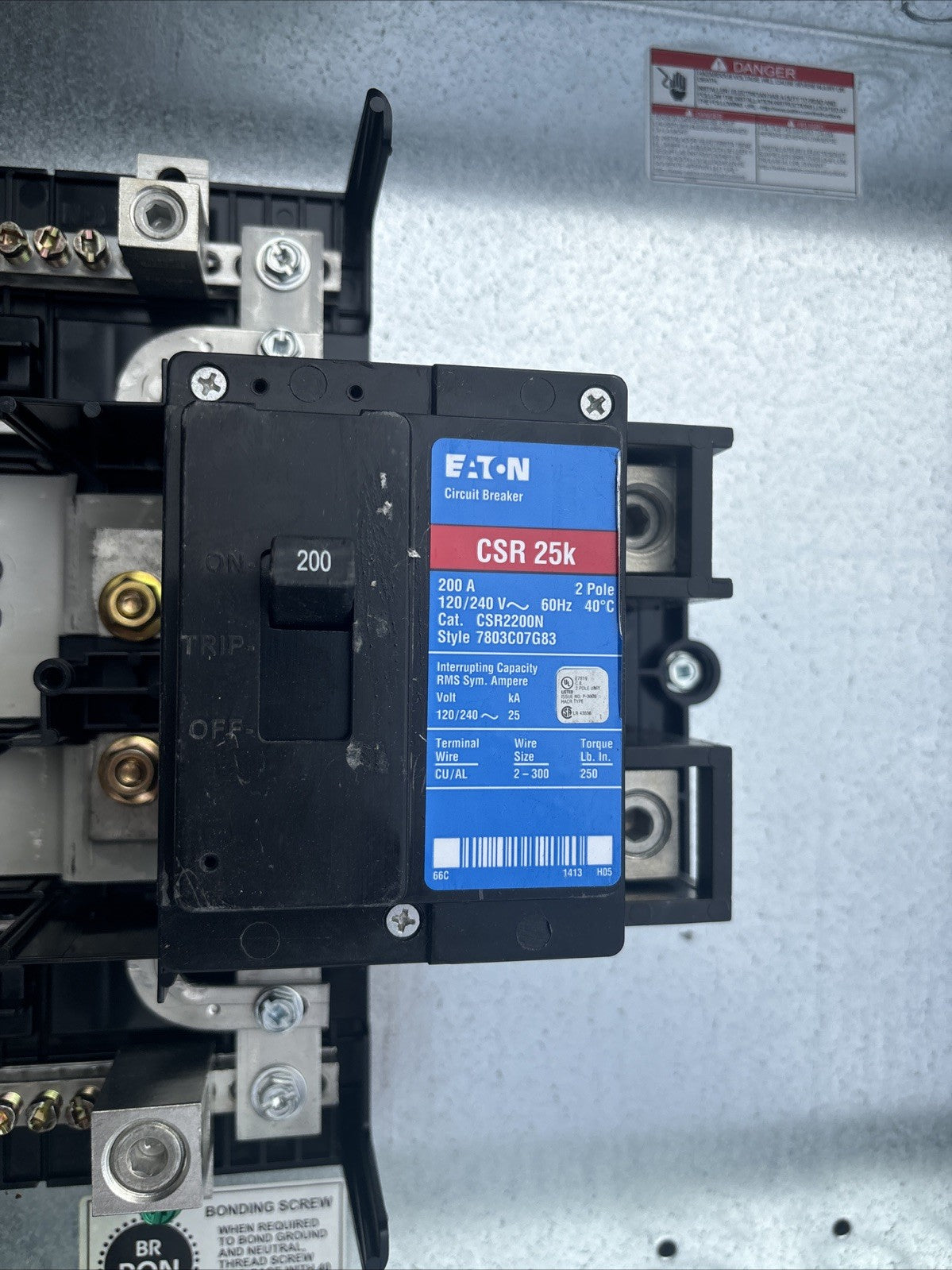 Eaton BRP30B200 30-Space Main Breaker Center Panel 200A No Cover2