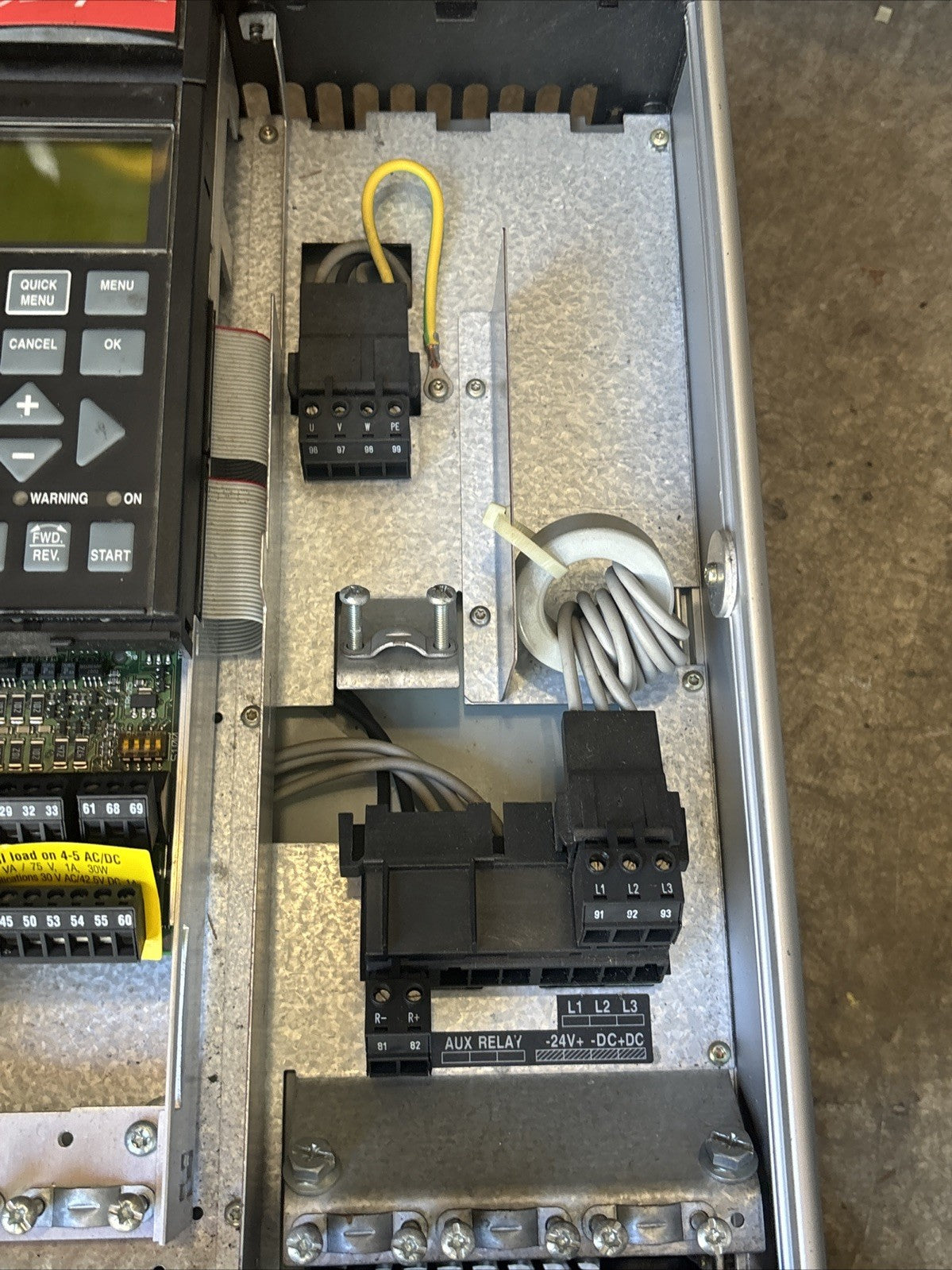 DANFOSS VLT5011PT5C54SBR1DLF00A00C0 VLT 5000 12.2kVa Drive2