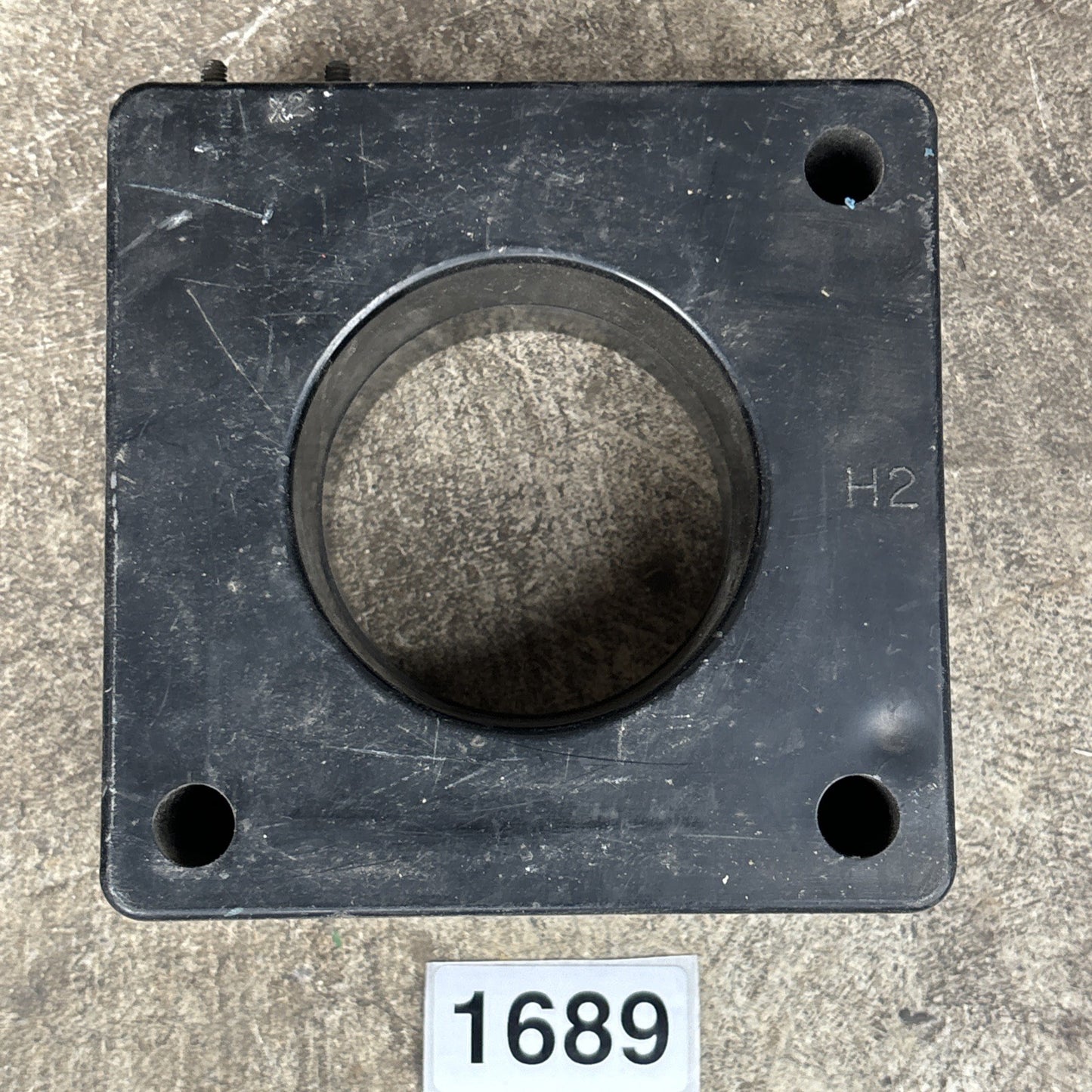82 104182 10 200:5 Ratio Current Transformer 600V 10KV 50 400z3