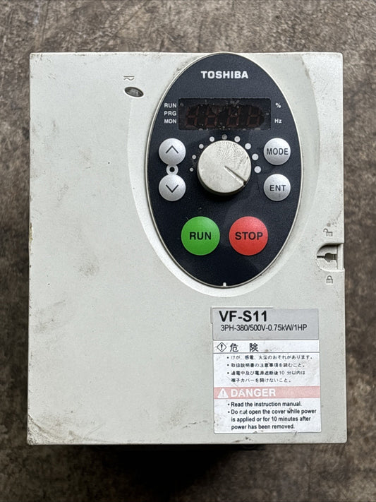 Toshiba Inverter VF S11 series VFS11 4007PL WN(R5) 0.75KW 380V Works, Damage0