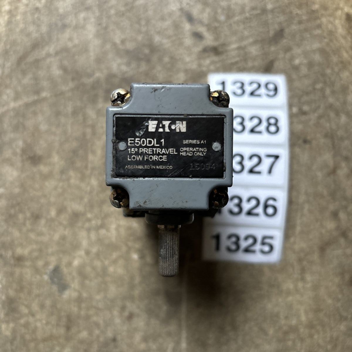 Cutler Hammer E50SA Limit Switch SER A1 W/E50DL1 Operating Head  USED1