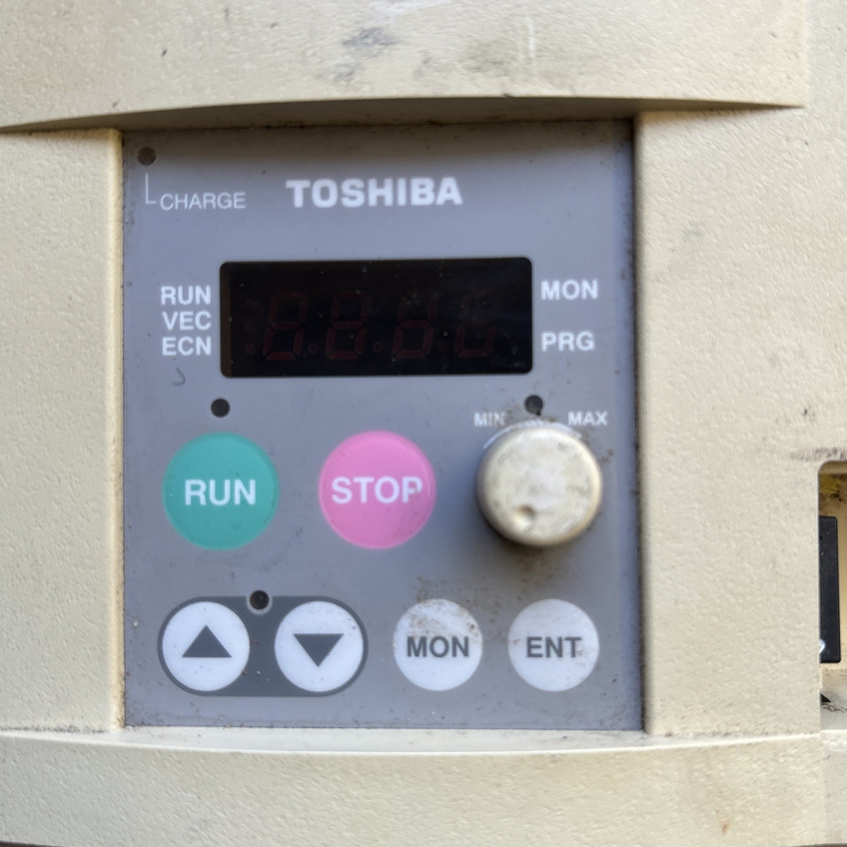 TOSHIBA VFS7 4015UPL (1) DRIVE4