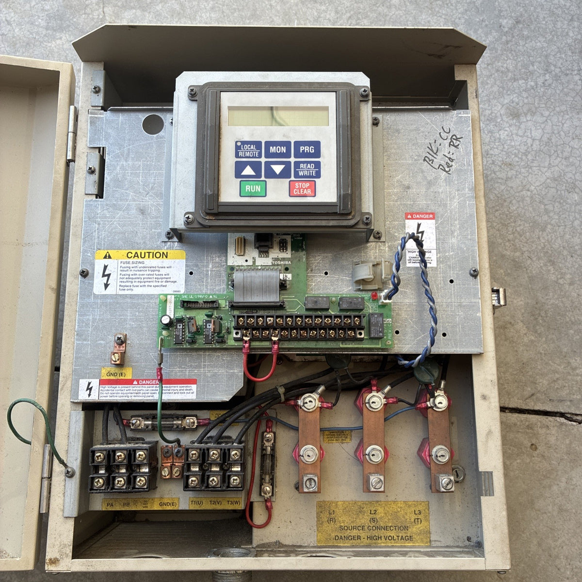TOSHIBA G3 TOSVERT-130 TRANSISTOR INVERTER VT130G3U4270 27KVA 25HP DRIVE VFD(6922