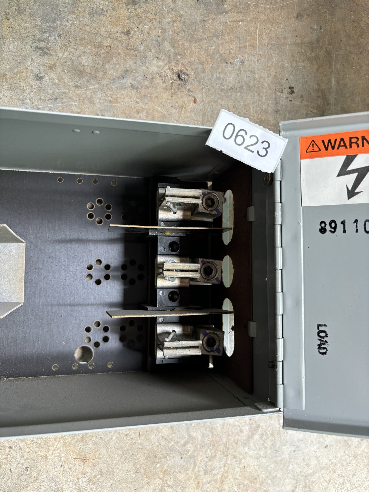Westinghouse FDPS364R Fusible Panel Mount Switch 200 Amp 3 Pole 600 Vac4