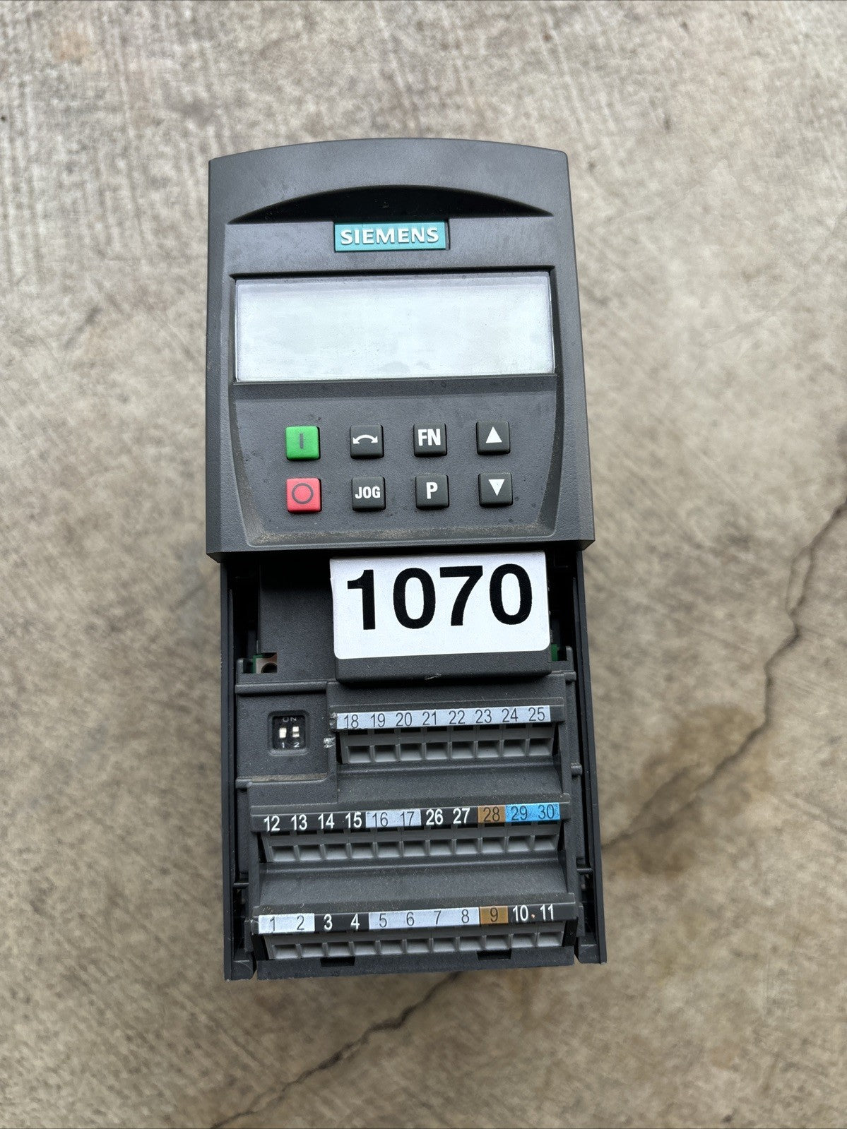 1 pcs SIEMENS 6SE6440 2UD21 5AA1 MICROMASTER 440 DRIVE0