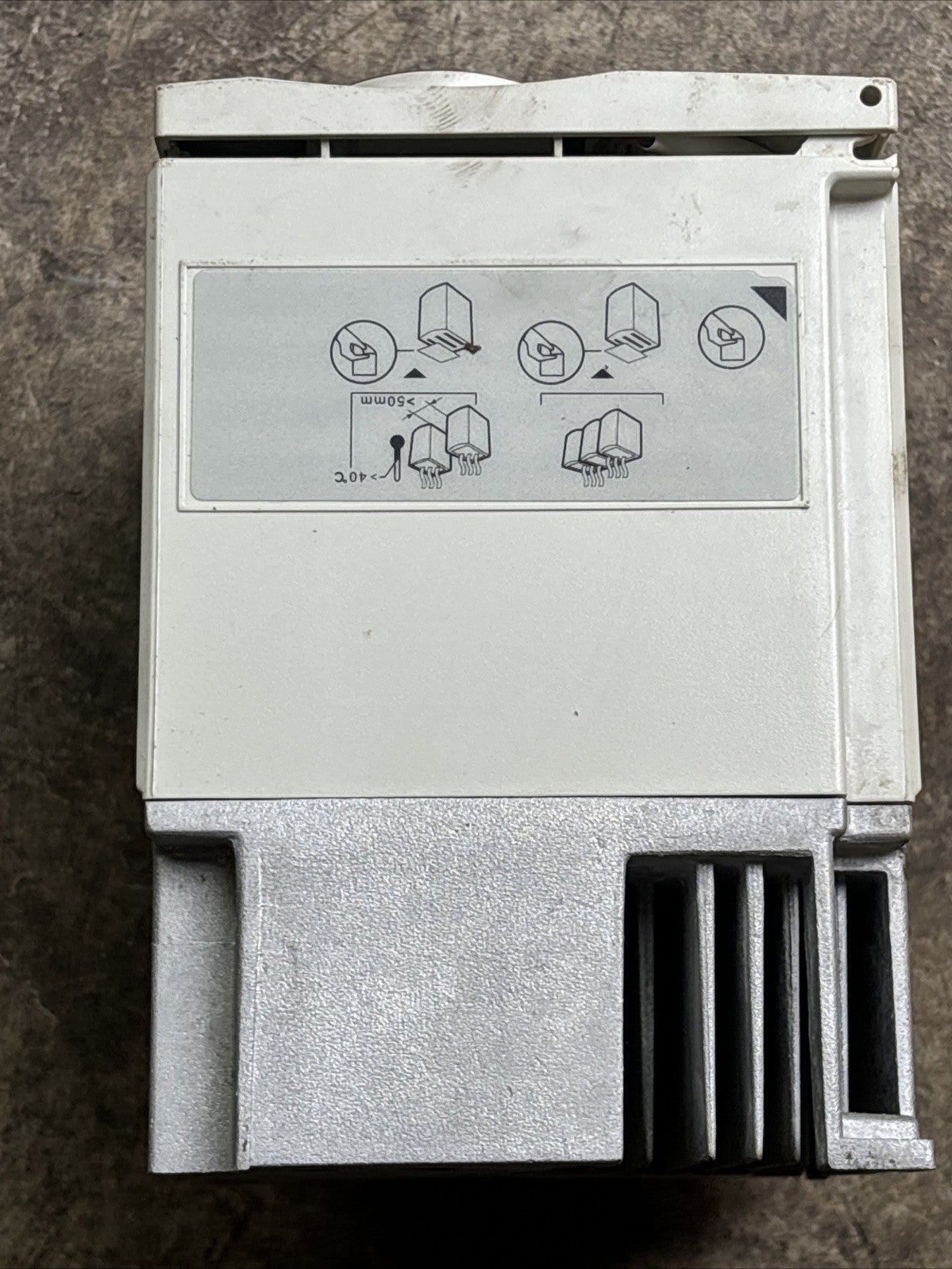 Toshiba Inverter VF S11 series VFS11 4007PL WN(R5) 0.75KW 380V Works, Damage3