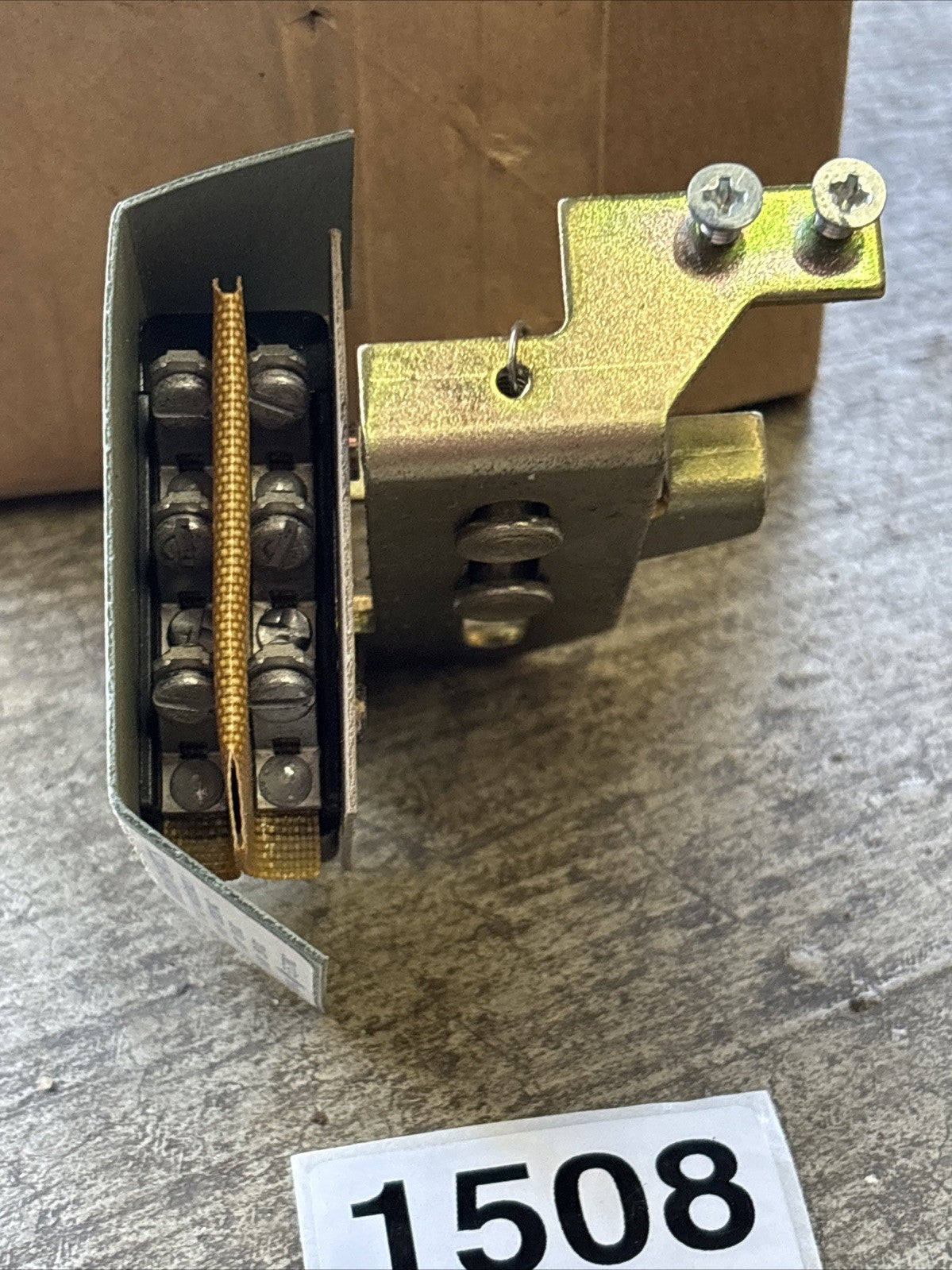 General Electric, THAUX21D. DPDT, 600 volt Auxiliary Contact, Ships Free3