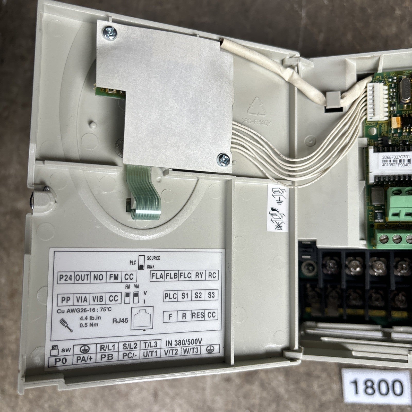 (1) TOSHIBA VFS11 4007PL WN (R5) TRANSISTOR INVERTER 1HP (H) MISSING KNOB2