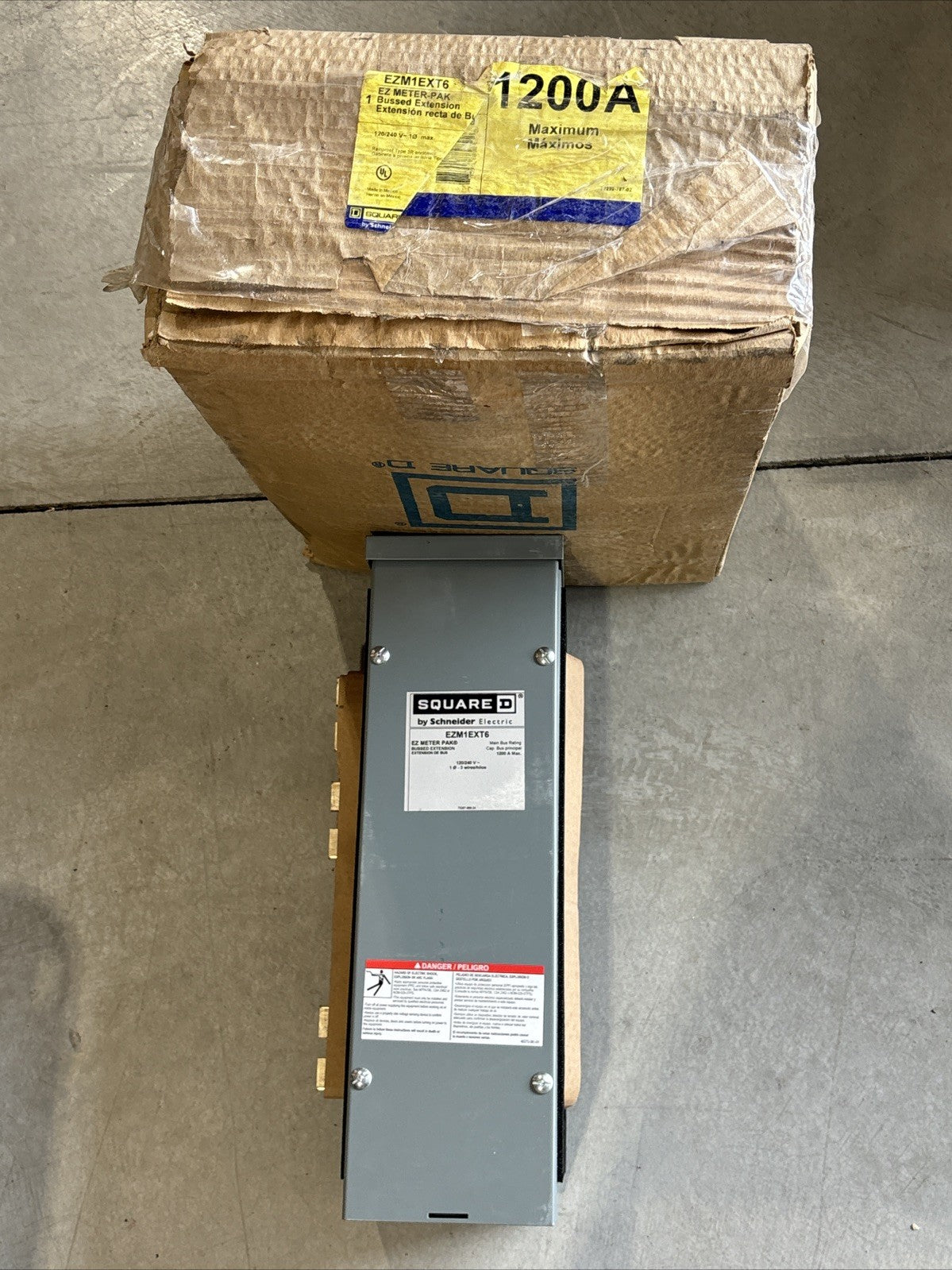 Square D  EZM1EXT6 1200 Amp EZ METER PAK Bussed Extension New In Box0