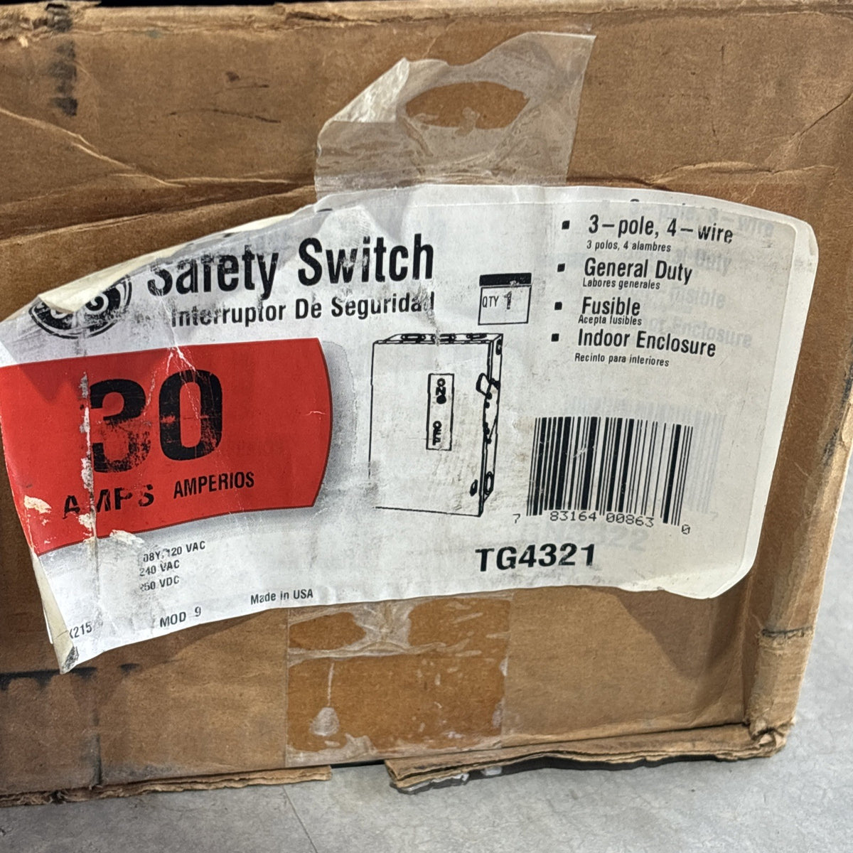 GE TG4321R Fusible Safety Switch 3 Pole 4 Wire 30Amp 240V1