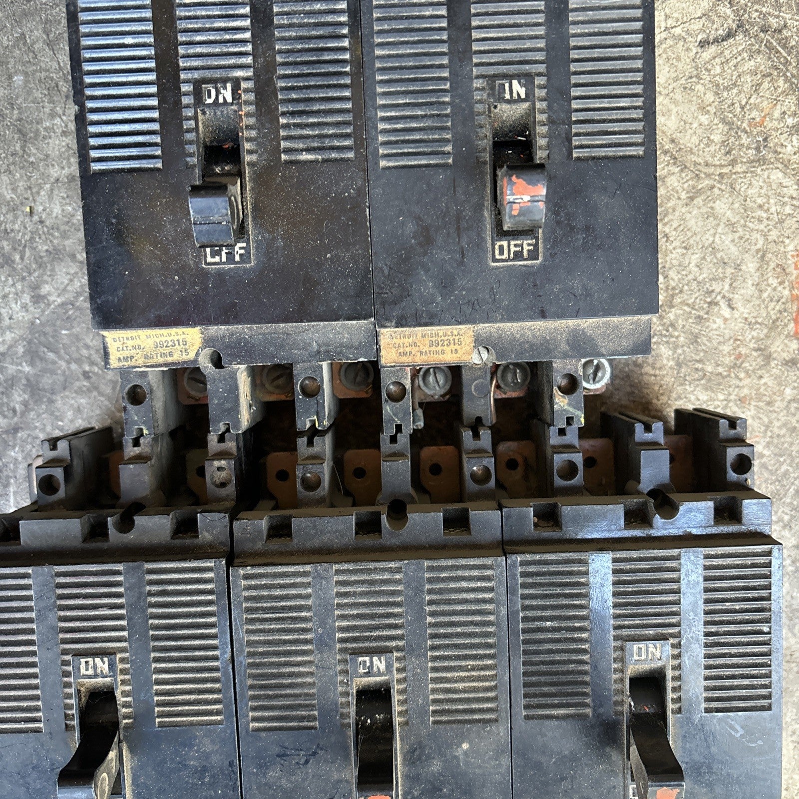 Lot Of 5 Square D 992315 Circuit Breaker 15A 3 Pole 250VAC Used3
