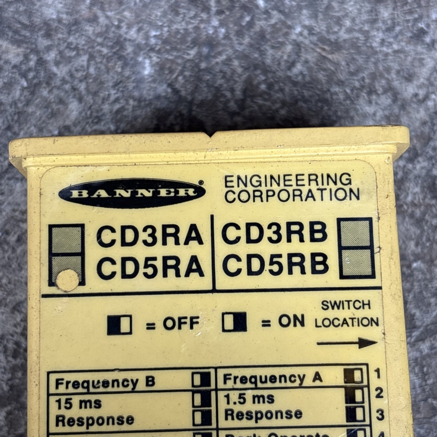 BANNER ENGINEERING CD5RA Amplifier   New1