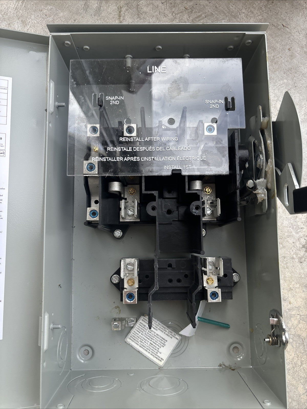 Eaton DG222NRB 60A 240V 2-Pole Fusible Safety Switch Disconnect NEMA 3R 26-3293