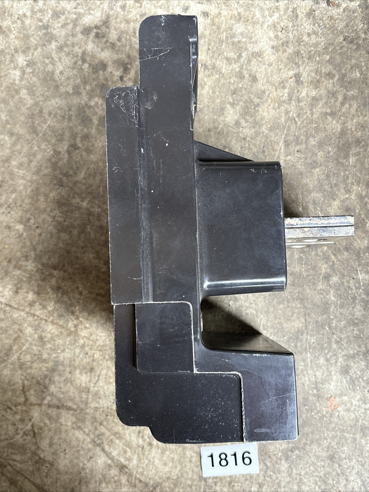701442   BLACK UPPER POLE BASE MOLDING INSULATOR6