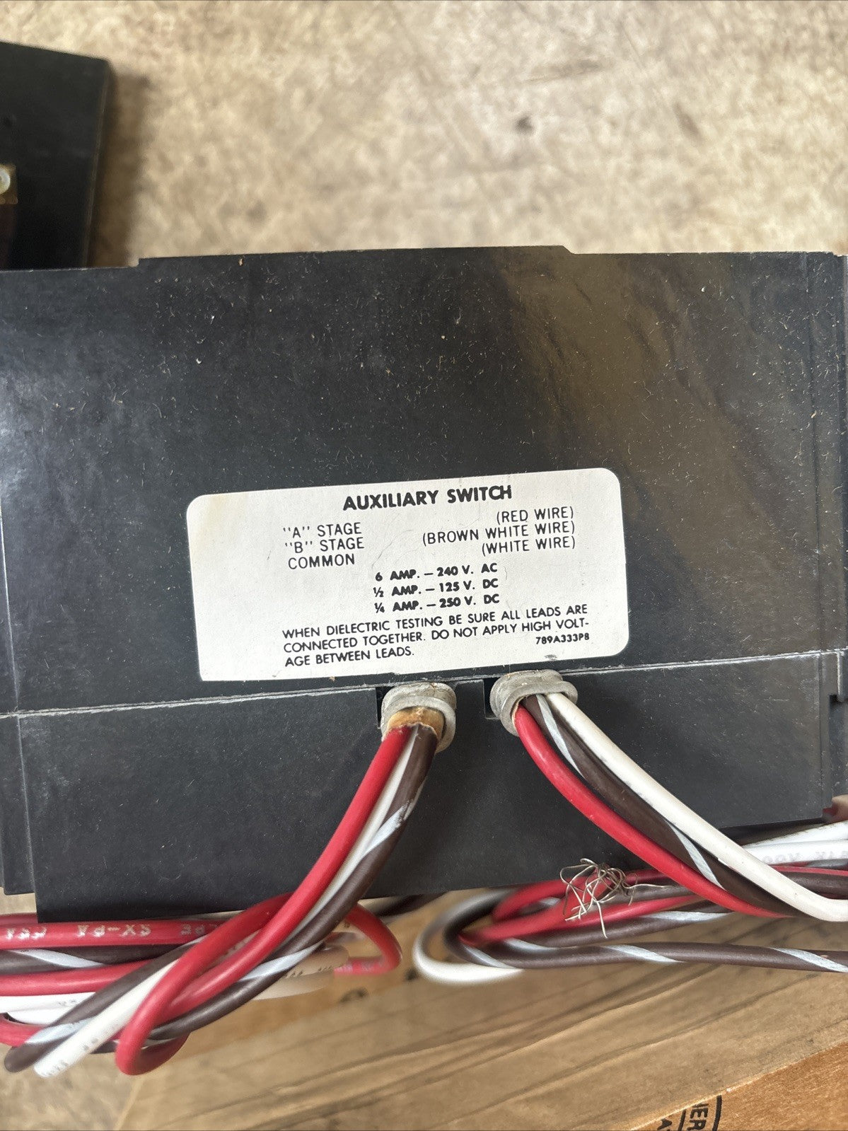 General Electric 100A Molded Case Switch TED134YT100 W/AUX SW & Shunt Trip7