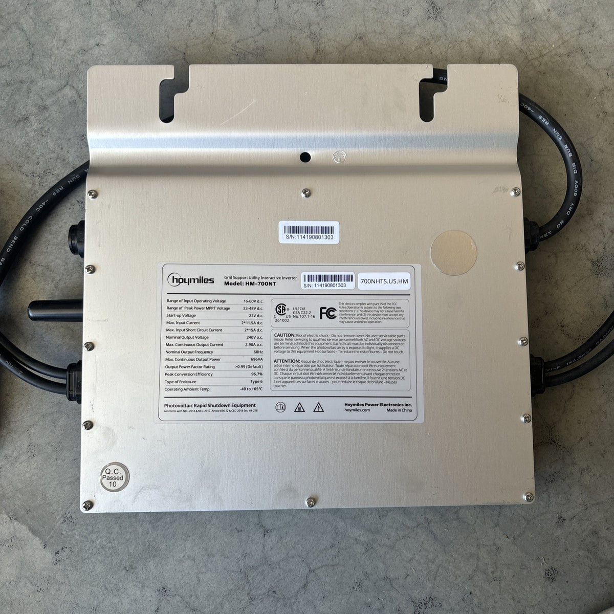 Hoymiles HM 700NT Microinverter 2 in 1 for 2 Panels3
