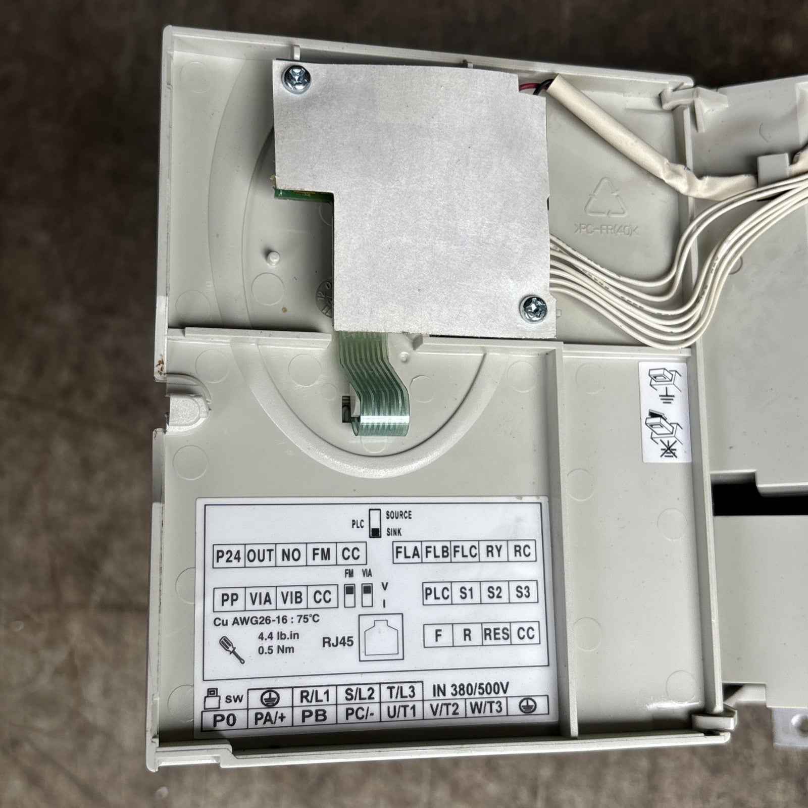 TOSHIBA VFS11 4007PL WN (R5) TRANSISTOR INVERTER 1HP (H) MISSING KNOB/SCREW3