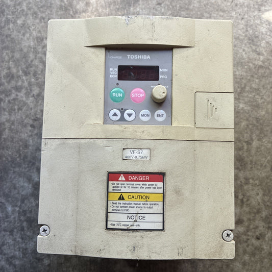 VFS7 4015UPL  (2)  Toshiba 4.1A 460V 2HP VF S70