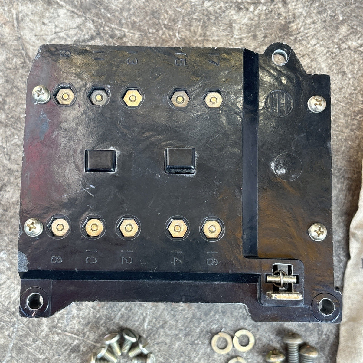 Gould/ ITE 706750 T5 Control Device 110 120V GOOD6