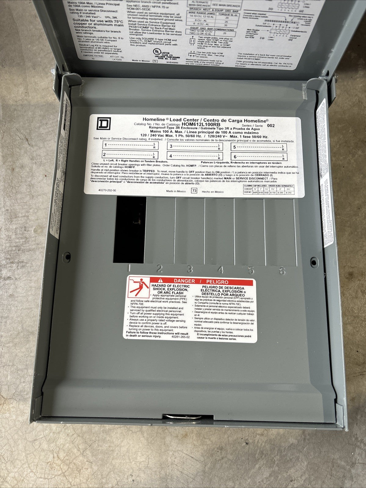 Square D HOM612L100RB Circuit Breaker Load Center  100A   120/240V   6 Space3