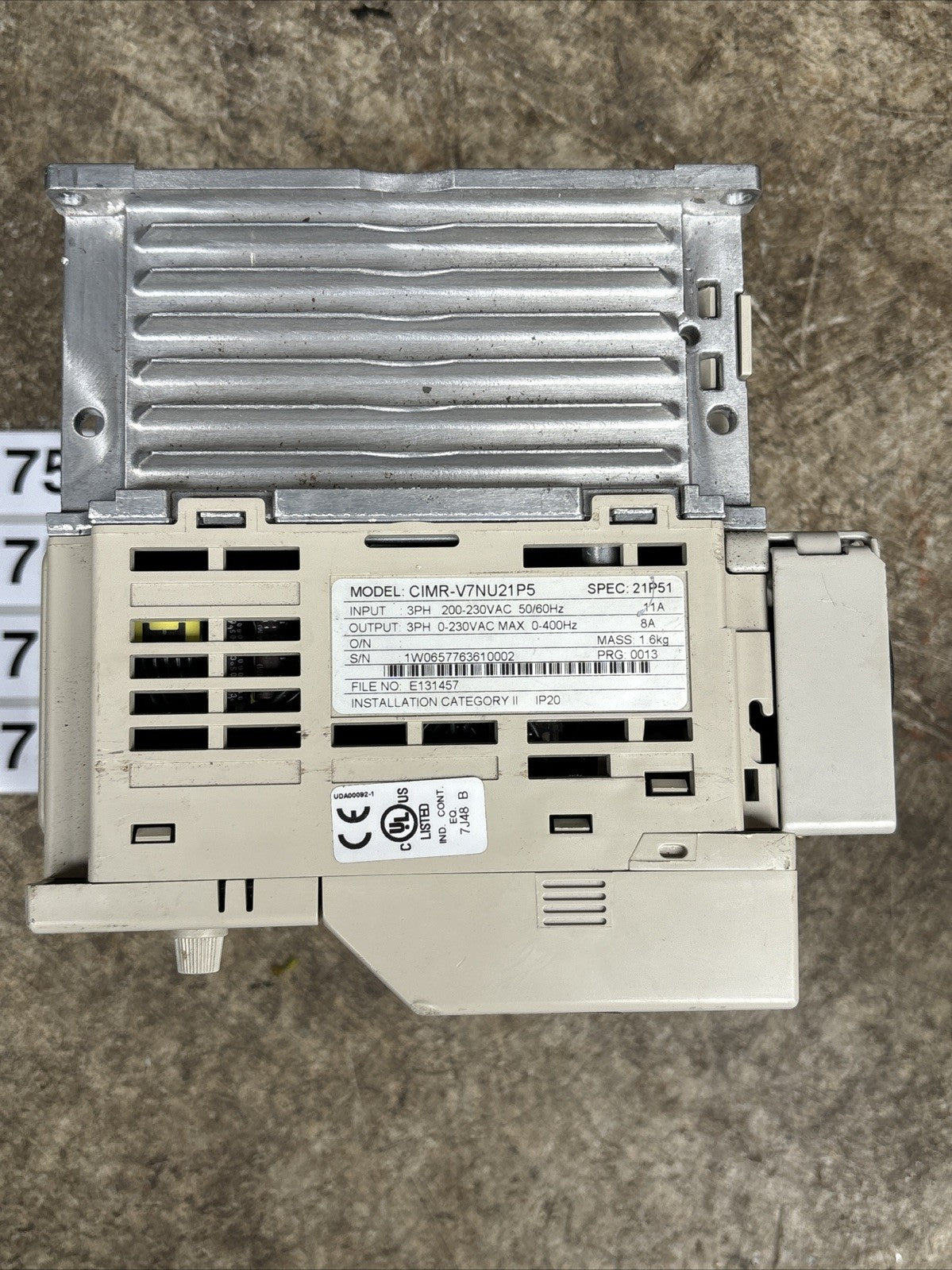 YASKAWA CIMR V7DT21P5 INVERTER 1.5KW GOOD3