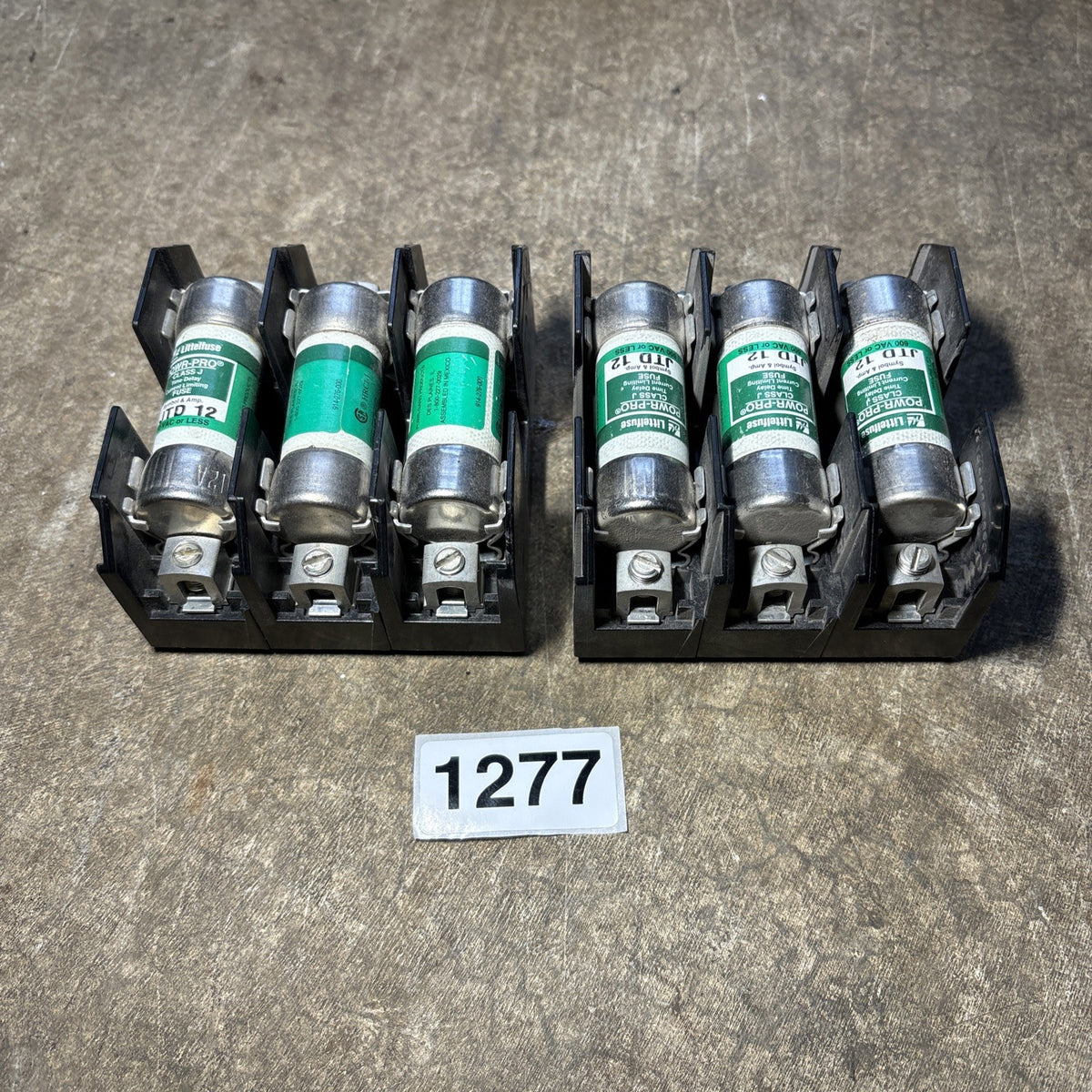 Littlefuse LJ60030 3C Fuse Holder  Lot Of 2 With Fuses3