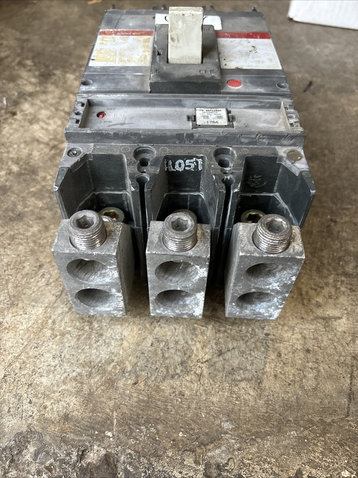 GE Spectra SGLA36AI0400 Circuit Breaker 400Amp 600VAC2