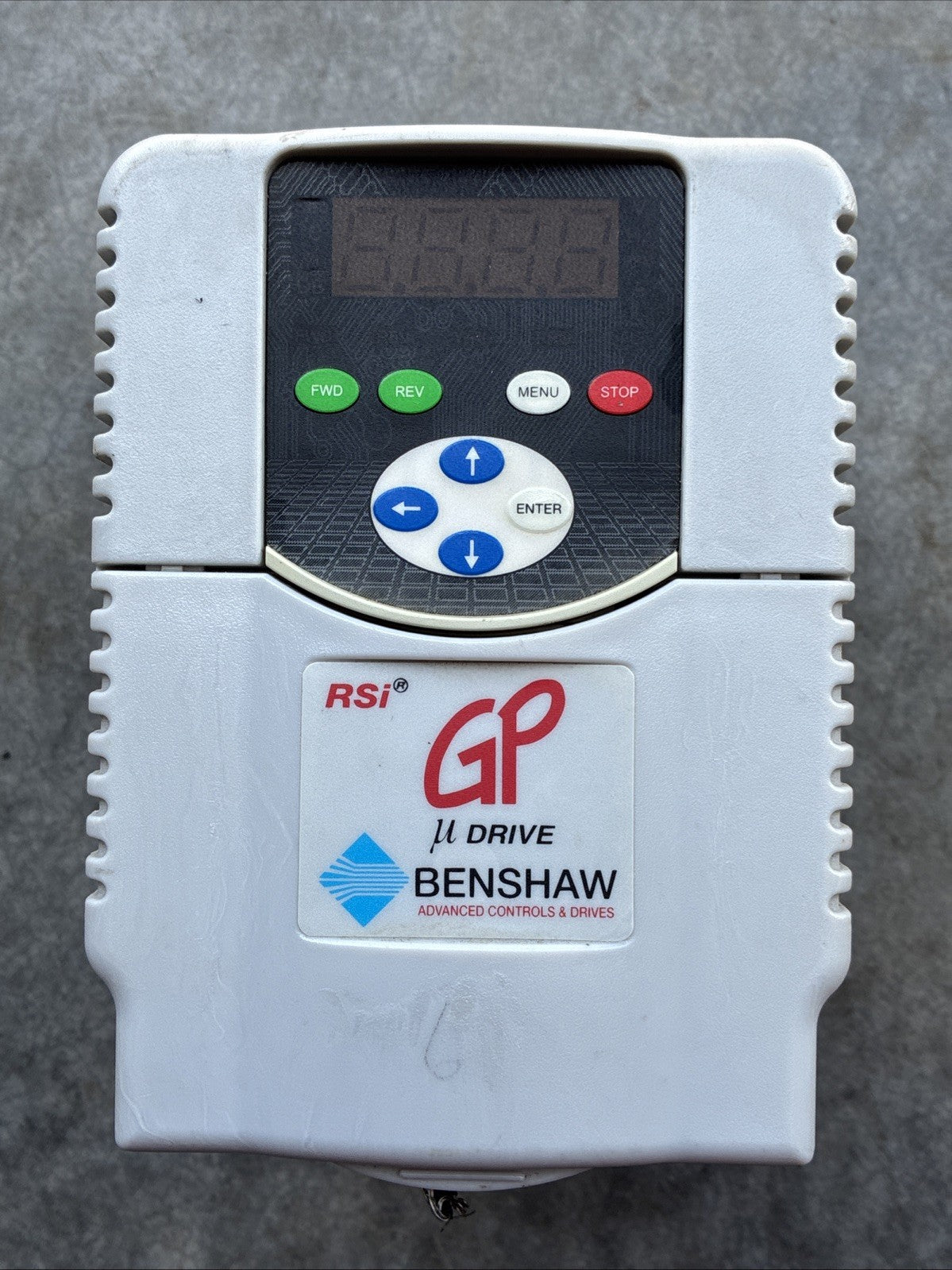 BENSHAW VARIABLE FREQUENCY DRIVE RSI002GP4B 480 VAC 2 HP 3 PHASE 5.2 AMP0