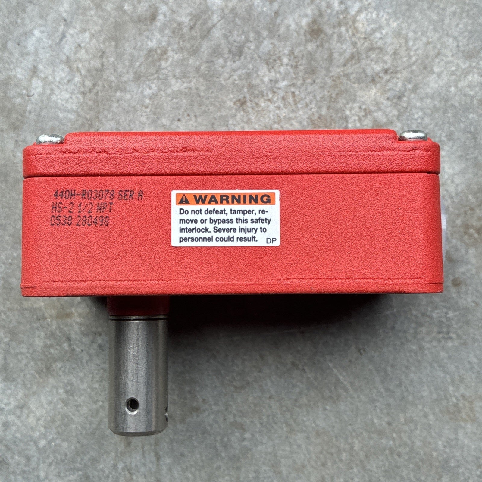 NEW NO BOX  Allen Bradley 440H R03078 Ser A Guardmaster Rotacam Safety Switch2