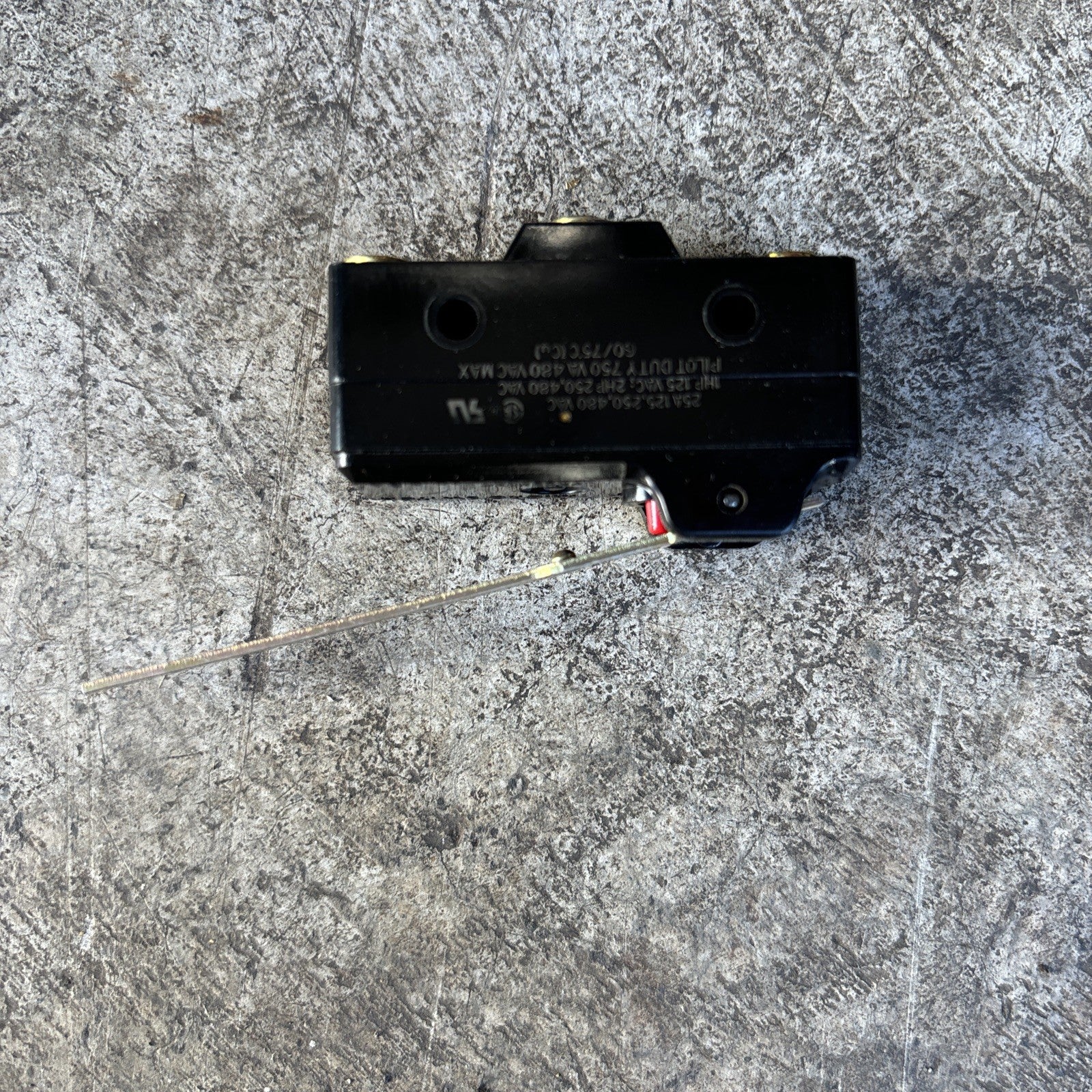 NEW BOX OF 10 HONEYWELL BE 2RV A2 MICRO LIMIT SWITCH PILOT DUTY 25A 125/250/480V5