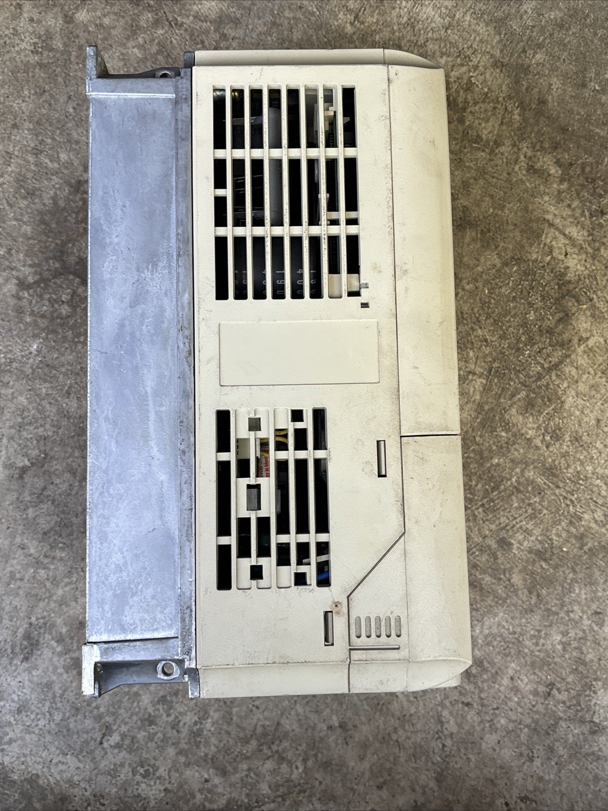 YASKAWA ELECTRIC CIMR F7U40P7 Drive5