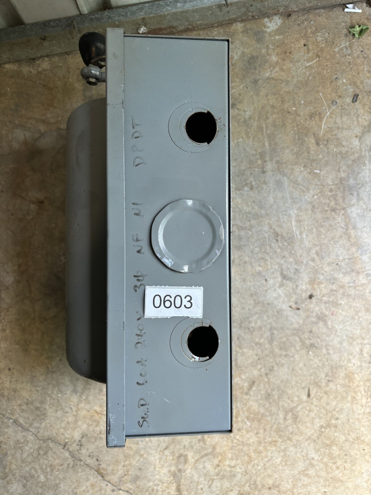 Square D 82352 Non Fusible Double Throw Safety Switch 60 Amp 240 Vac7