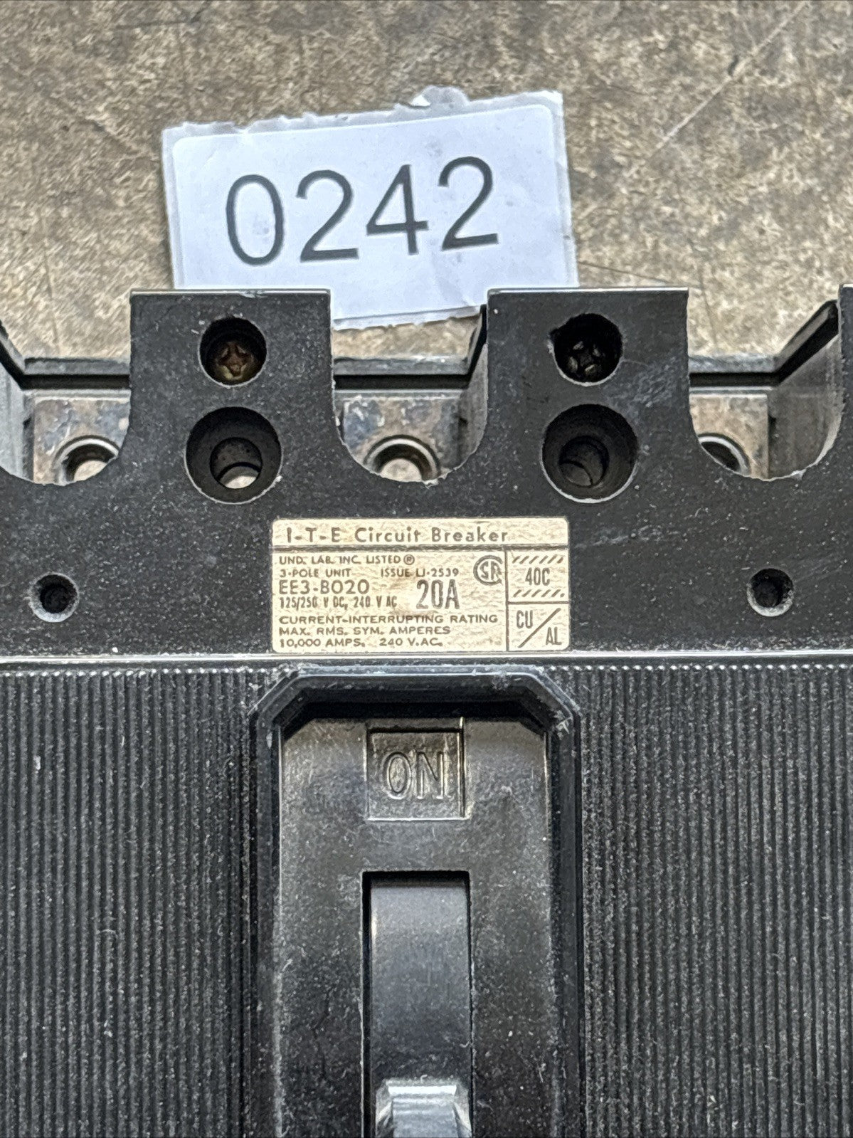 ITE EE3 B020 Circuit Breaker 20Amp 240V 3 Pole EE Tested1