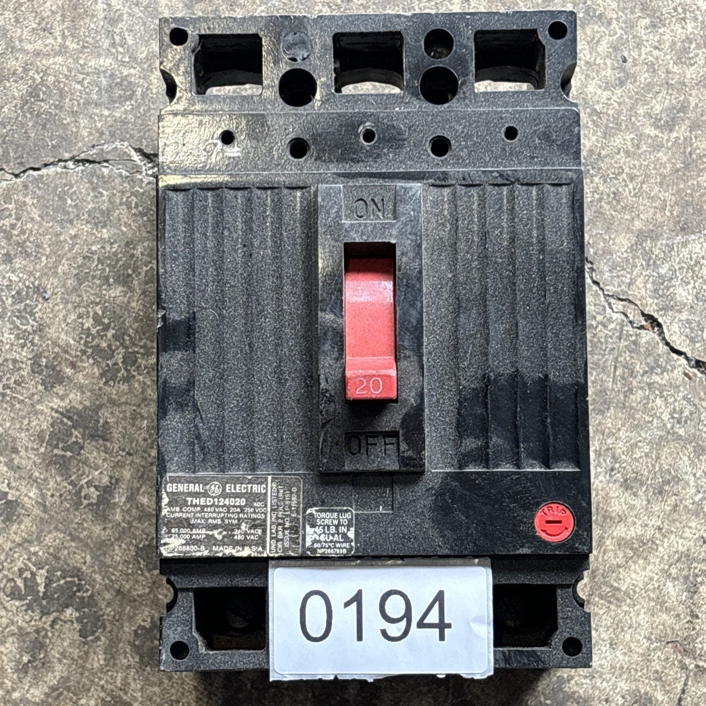 GE THED124020 Circuit Breaker, 20A, 2P, 480VAC Tested Works0