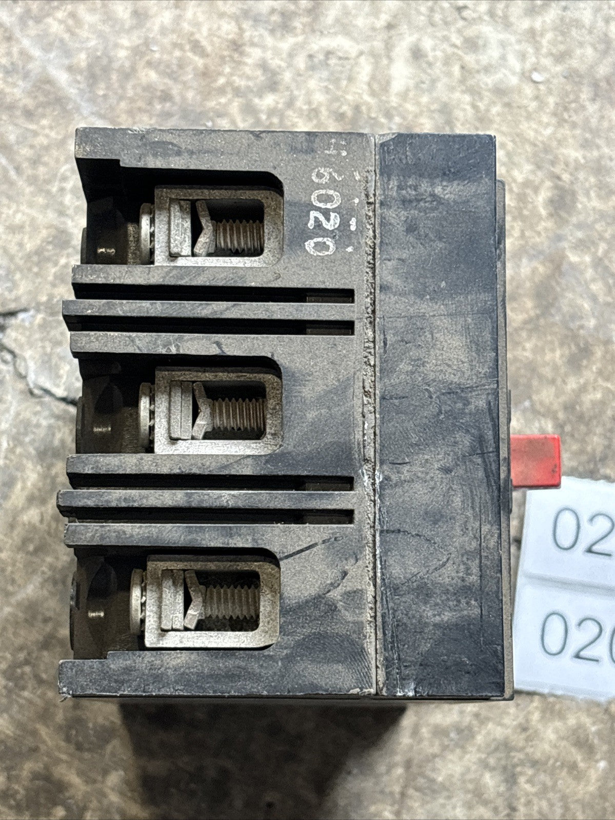 General Electric THED136020 Circuit Breaker 600VAC, 20 AMP 3 Pole2