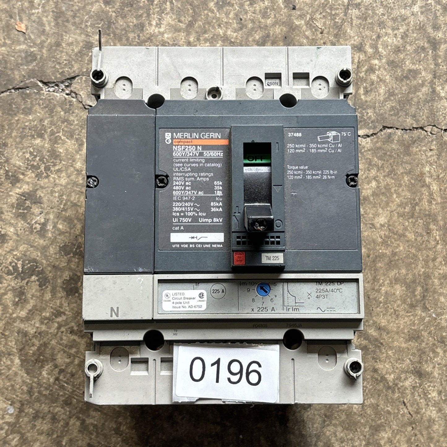 Merlin Gerin NSF250 N Circuit Breaker w/ 29278/29279 Plug In Base 225A Trip0