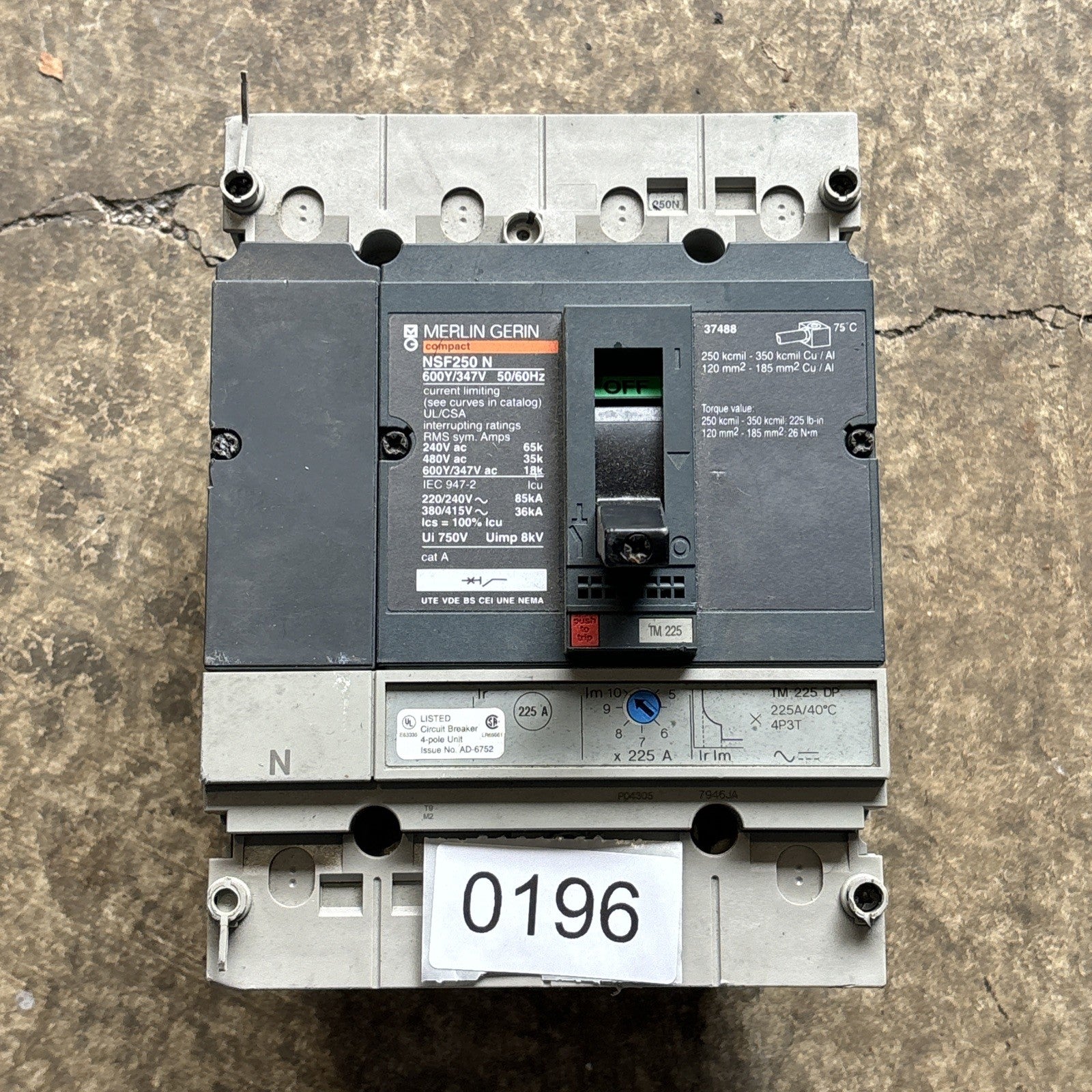 Merlin Gerin NSF250 N Circuit Breaker w/ 29278/29279 Plug In Base 225A Trip0