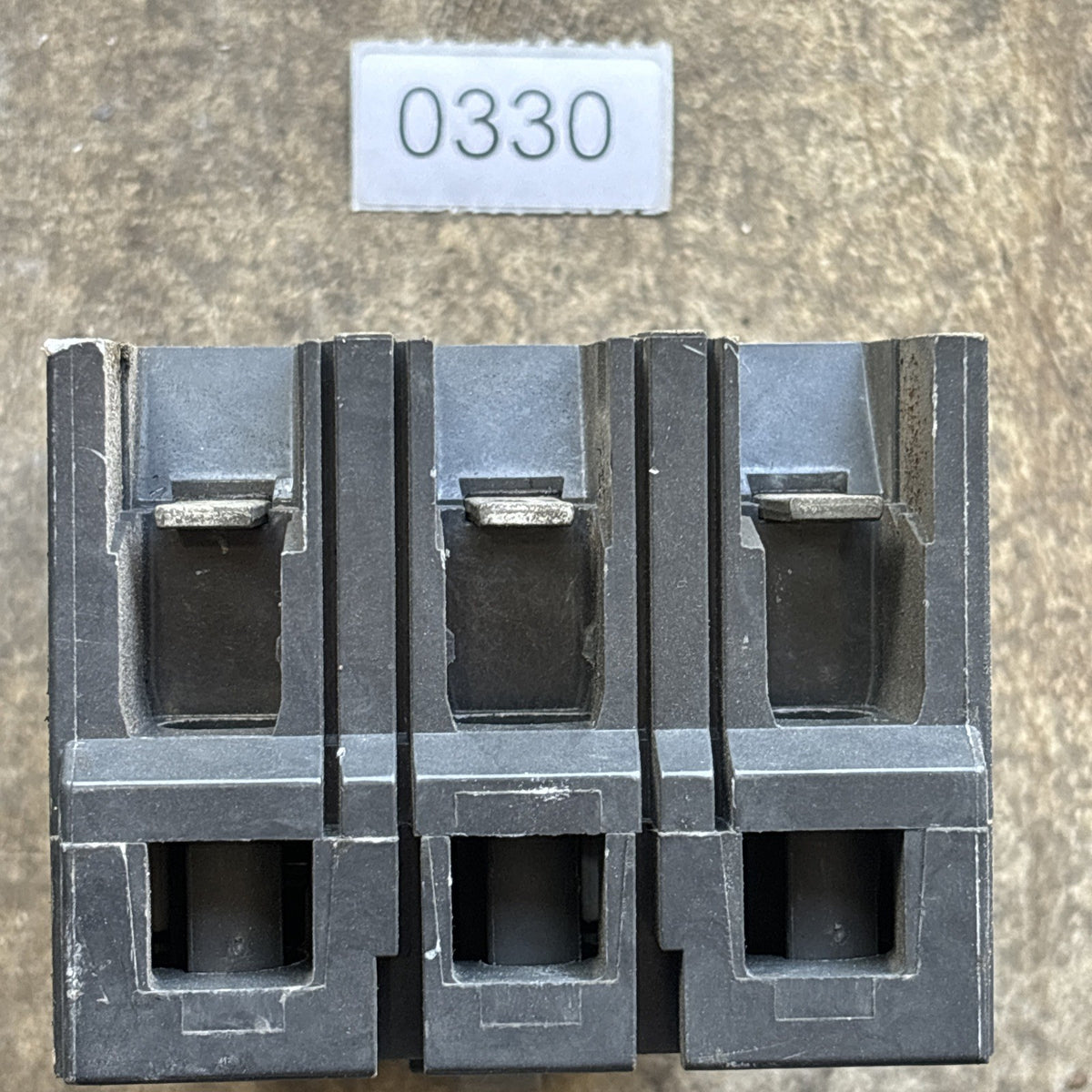 SELA36AT0030 GENERAL ELECTRIC TYPE SRPE30A CURRENT LIMITING CIRCUIT BREAKER3